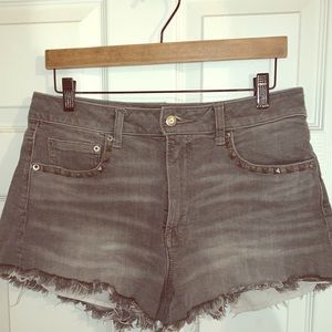 AE Vintage HI Rise Festival Shorts Size 10